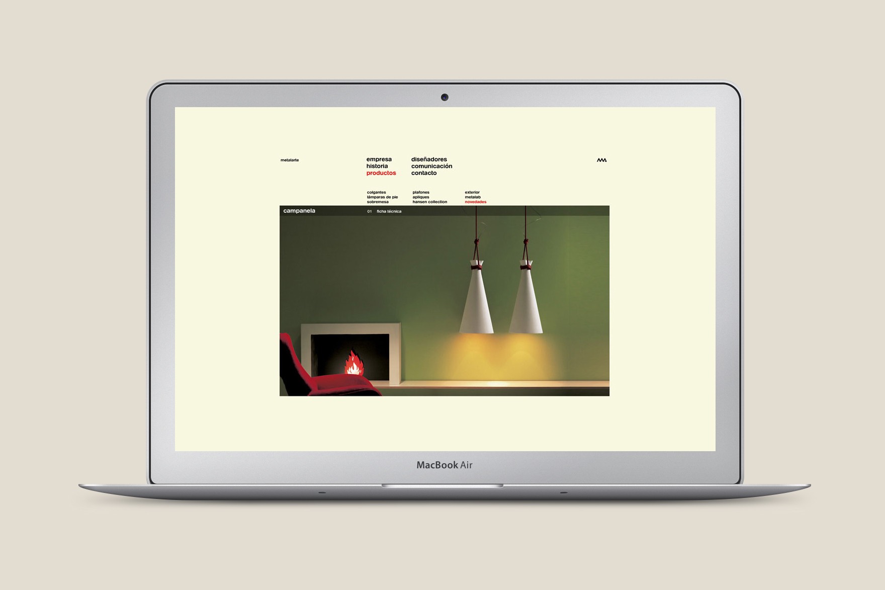 Dise&ntilde;o de la p&aacute;gina de productos de la web de METALARTE. Incluye imagen de l&aacute;mparas de interior. Web dise&ntilde;ada por el estudio de branding y comunicaci&oacute;n Esiete y programada por sevenap.