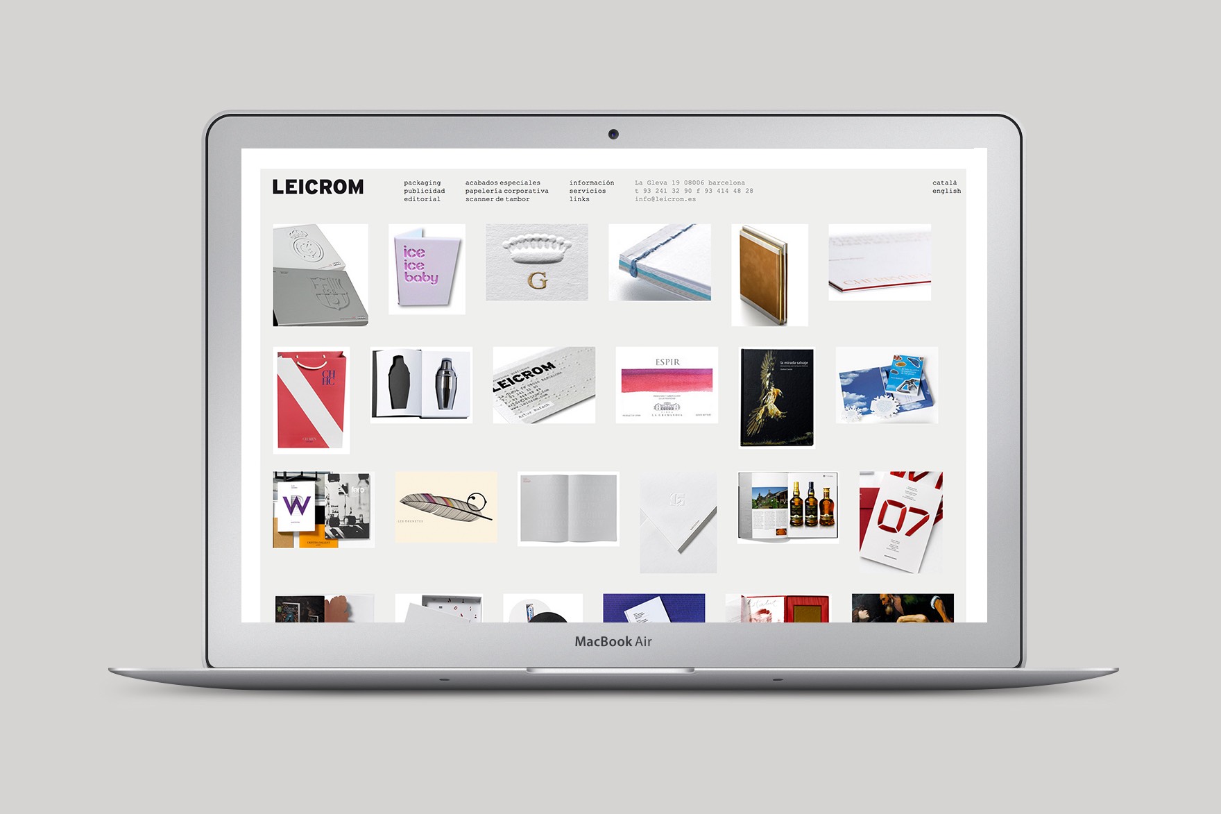 Dise&ntilde;o de la p&aacute;gina de inicio de la web de LEICROM. Incluye cabecera de 6 columnas y miniaturas de diferentes proyectos de dise&ntilde;o incluyendo packaging, logotipo, dise&ntilde;os editoriales. Dise&ntilde;ado por el estudio de branding y comunicaci&oacute;n esiete y programado por sevenap.