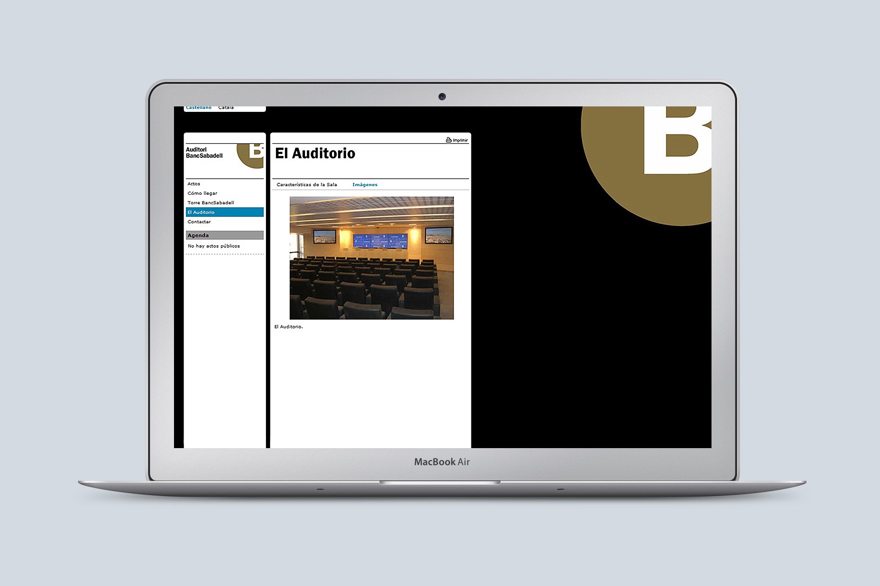 Dise&ntilde;o de la p&aacute;gina de inicio de la web del Auditorio BANC SABADELL. Incluye el logotipo de Banco Sabadell y una imagen del auditorio. Web dise&ntilde;ada por el estudio de branding y comunicaci&oacute;n Esiete y programada por sevenap.