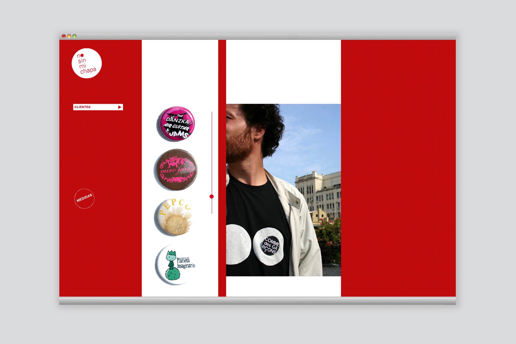 P&aacute;gina de CLIENTES de la web de NO SIN MI CHAPA. Incluye diferentes dise&ntilde;os de pins y una camiseta de hombre con pin. Web dise&ntilde;ada por el estudio de branding y comunicaci&oacute;n Esiete y programada por sevenap.