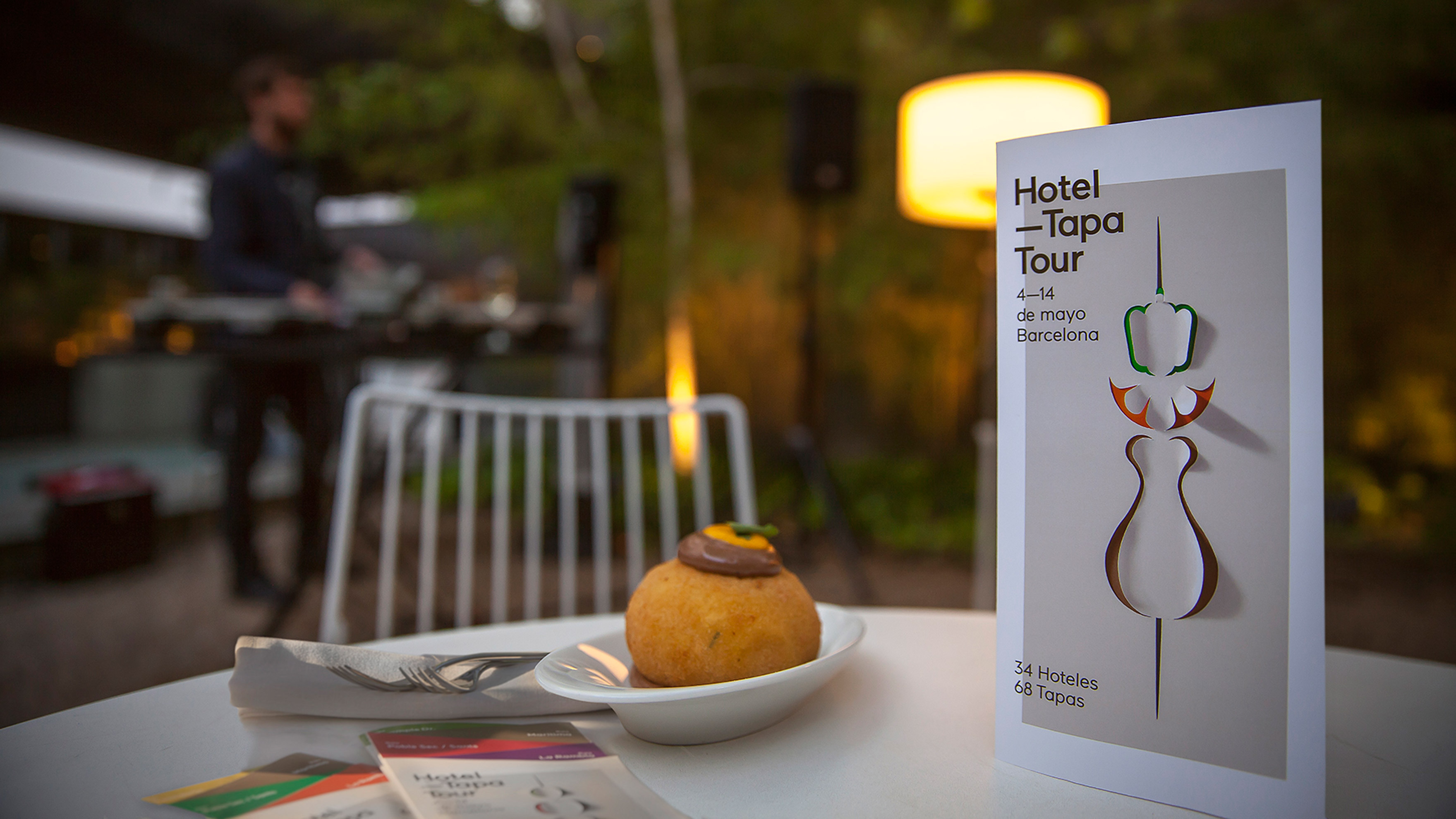 HOTEL TAPA TOUR / DISSENY GRÀFIC