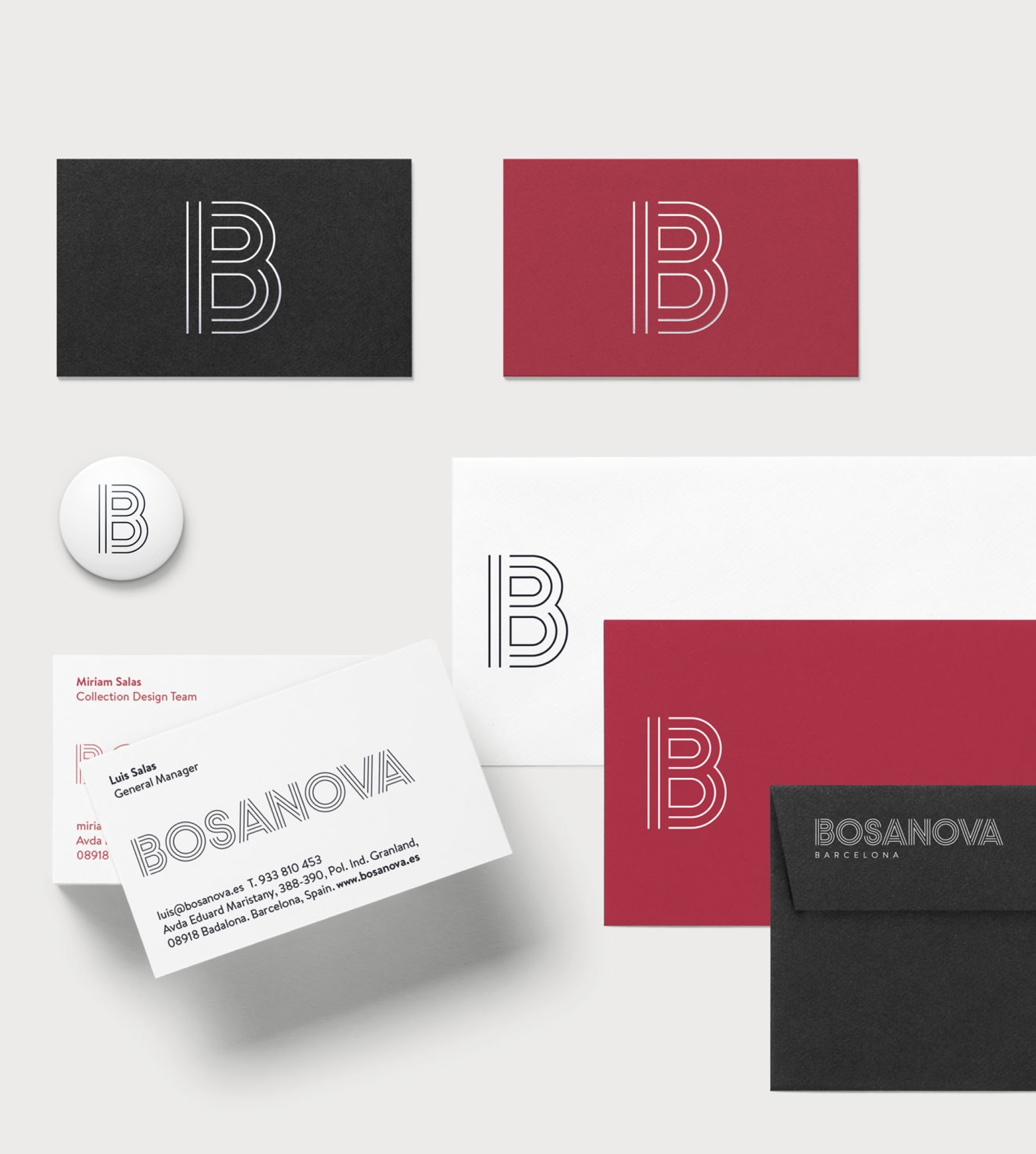 <span><span>Totebag corporativa de la marca BOSANOVA de color negra, on podem veure la lletra B amb la tipografia display outline dissenyada adhoc per al projecte. Dissenyat per l'estudi esiete de branding i comunicaci&oacute;.</span></span>