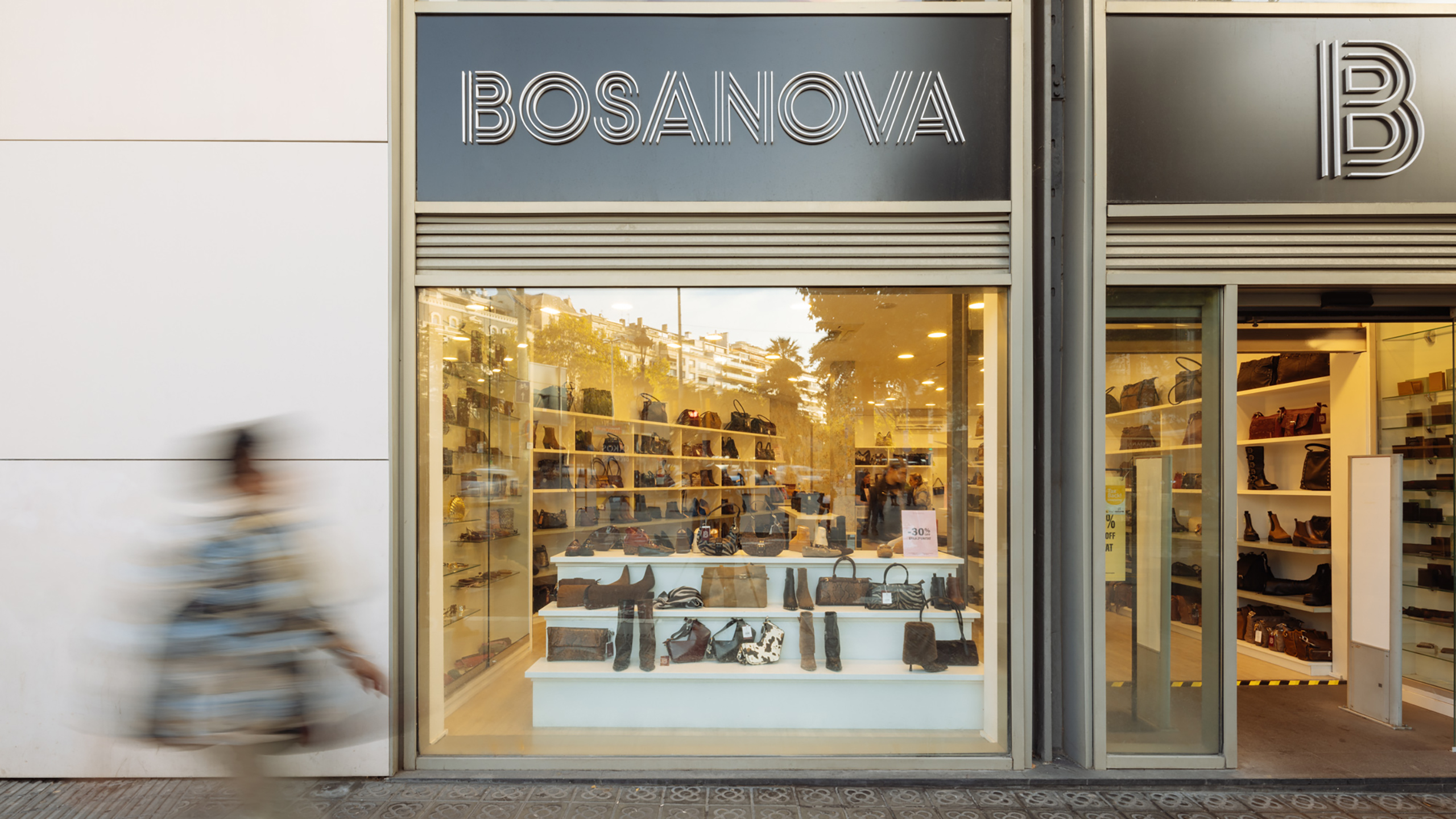 Animaci&oacute; per a mostrar a tipografia display outline dissenyada adhoc per al projecte. Dissenyat per l'estudi esiete de branding i comunicaci&oacute;.