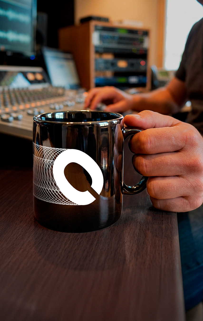 CUGAT M&Egrave;DIA / GRAPHIC DESIGN