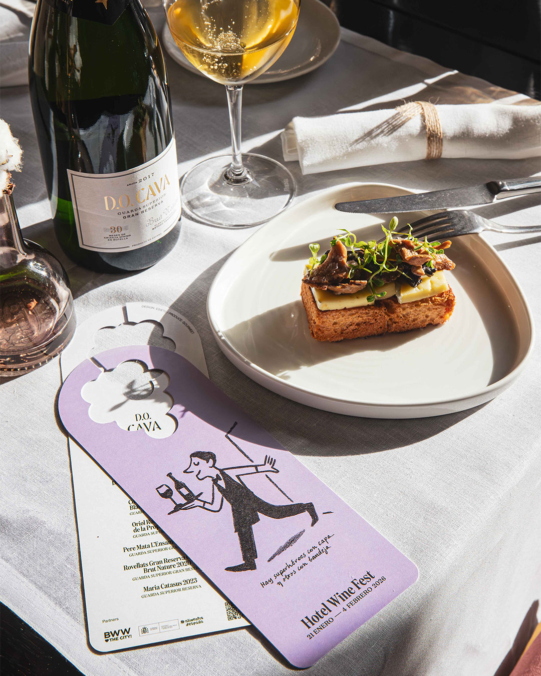 HOTEL WINE FEST / DISSENY GR&Agrave;FIC